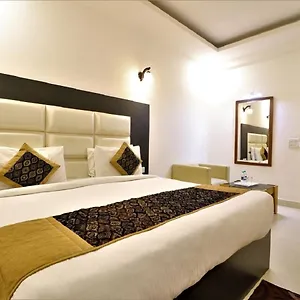 https://fabhotel-jindal-palace-delhi-airport.hotelsdelhi.org